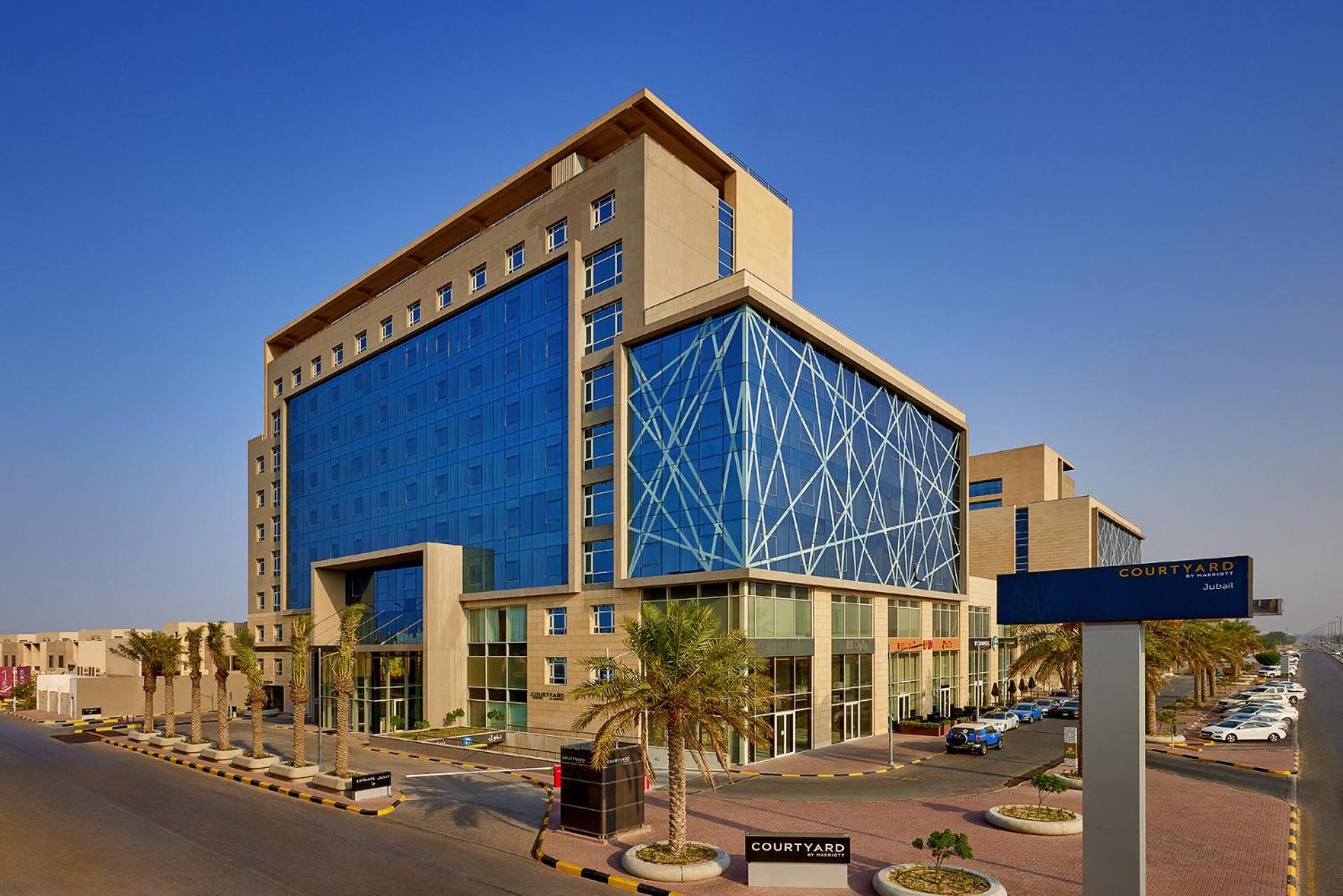 Courtyard By Marriott Jubail Hotel Exterior photo