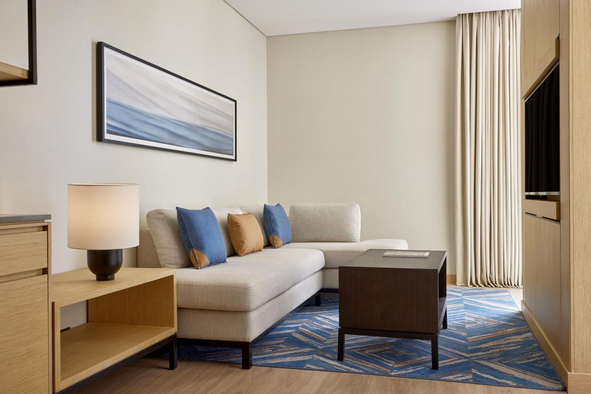 Courtyard By Marriott Jubail Hotel Exterior photo